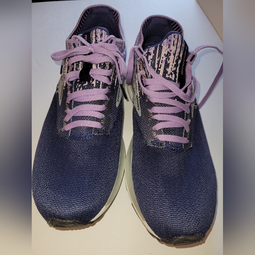 Brooks Ricochet Sneakers Sz 10 NWOB